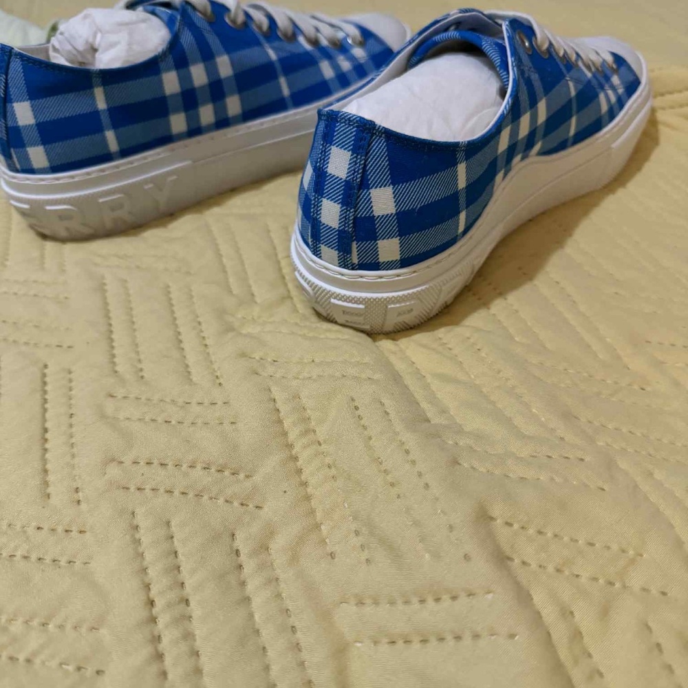 Men’s Burberry sneaker - Picture 5 of 7